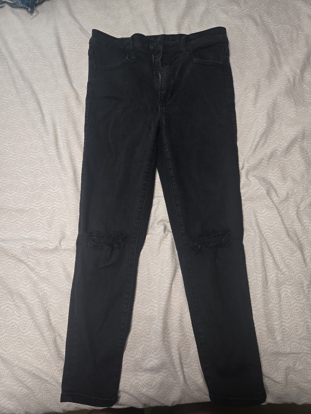 American Eagle Outfitters Black Ripped Knee Skinny Jeans